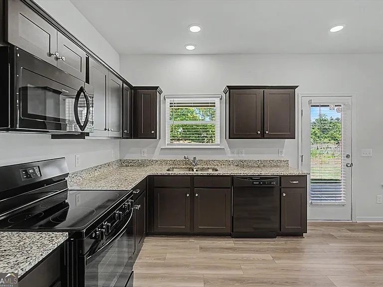 59 Bennett Way SE — Photo 16