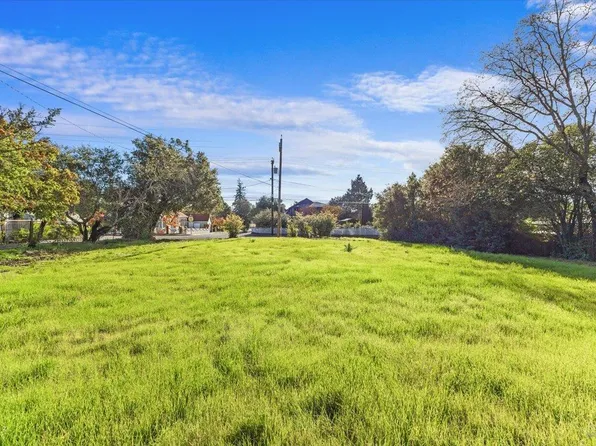 119 Powell Avenue, Healdsburg, CA 95448