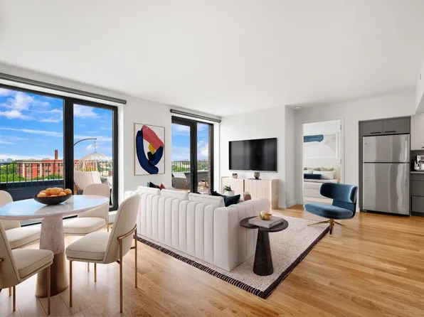 22-51 45th St, Astoria, NY