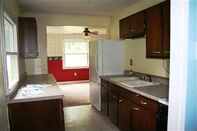 5th image of 2814 W 42nd Ave