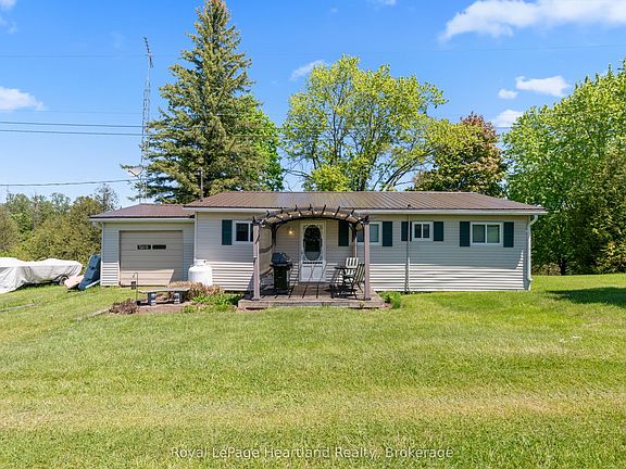 5th image of 48 Poechman Ln