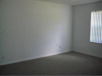 3rd image of 2885 NW 9th St