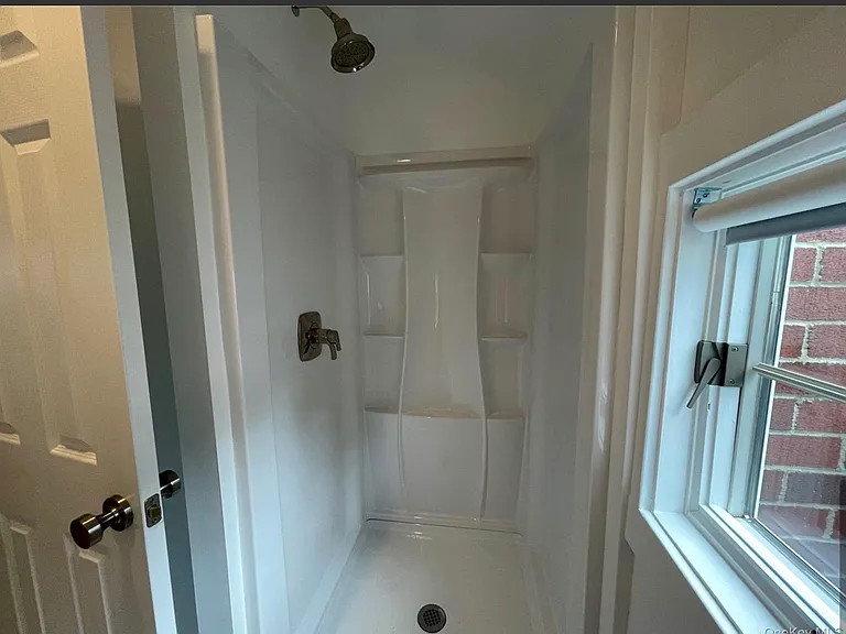 41 Chestnut Ave — Photo 5