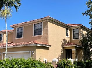 7385 Bristol Cir, Naples, FL 34120