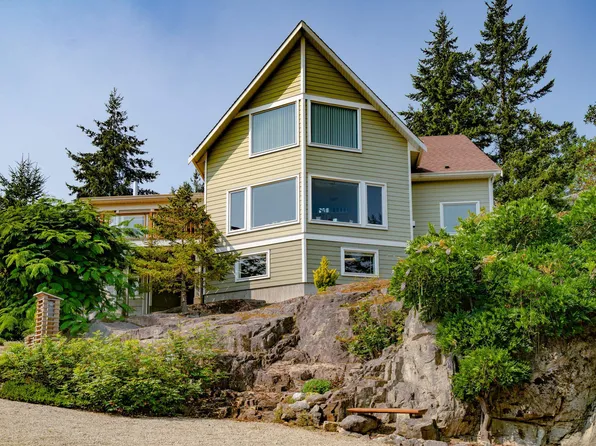 5575 Curran Rd, Sunshine Coast, BC V7Z 1B4
