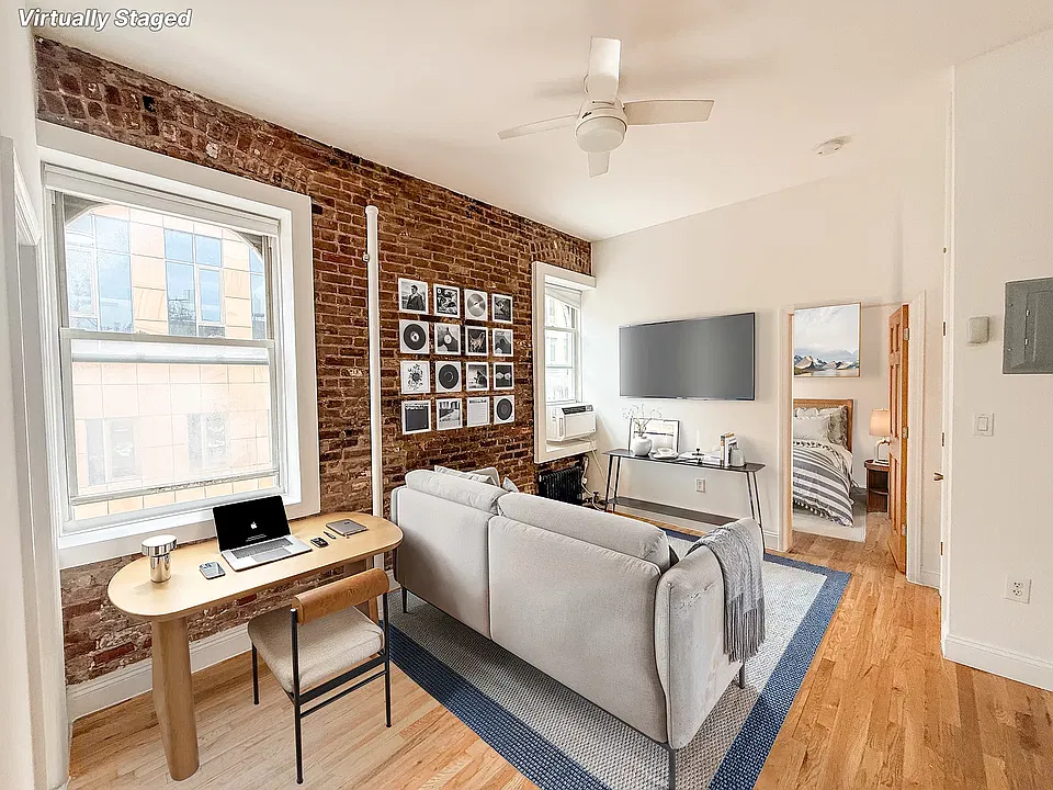 234 Thompson St #32