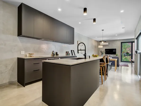 1875 Rue Masson, Montreal, QC H2H 1A2