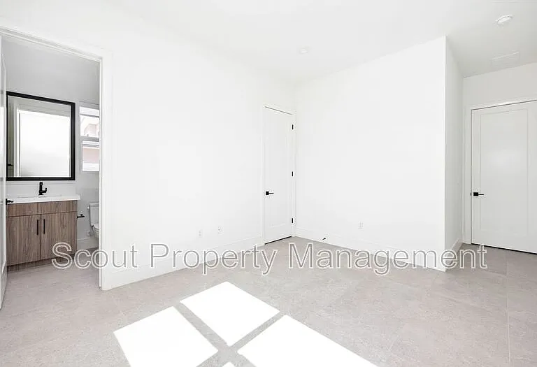 32195 Daybrook Ter — Photo 41