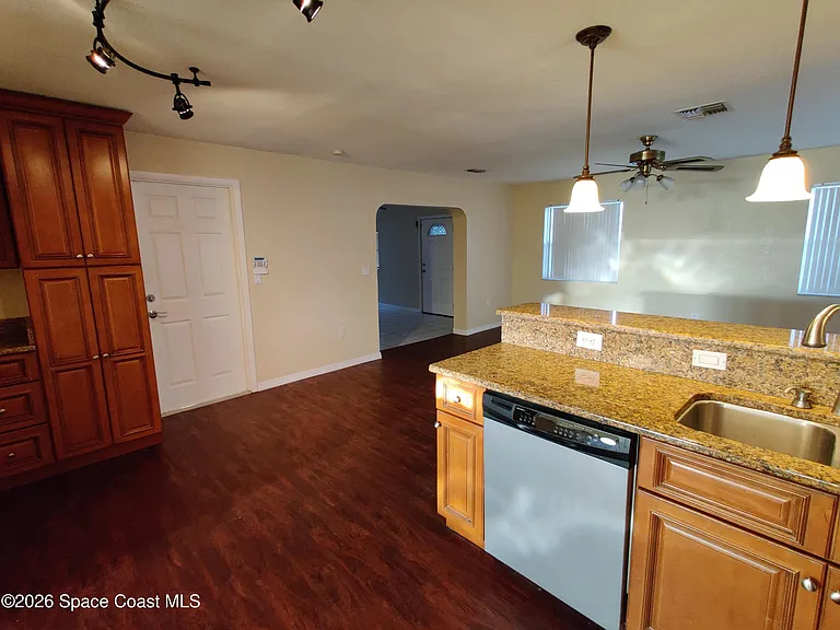 2330 Jason St — Photo 12