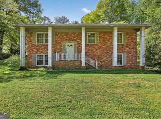 1071 Luther Dr SW, Mableton, GA