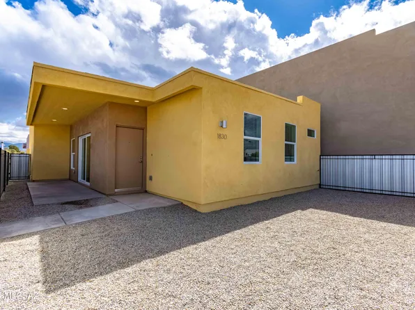 1830 S Teachers Row Ln, Tucson, AZ 85711
