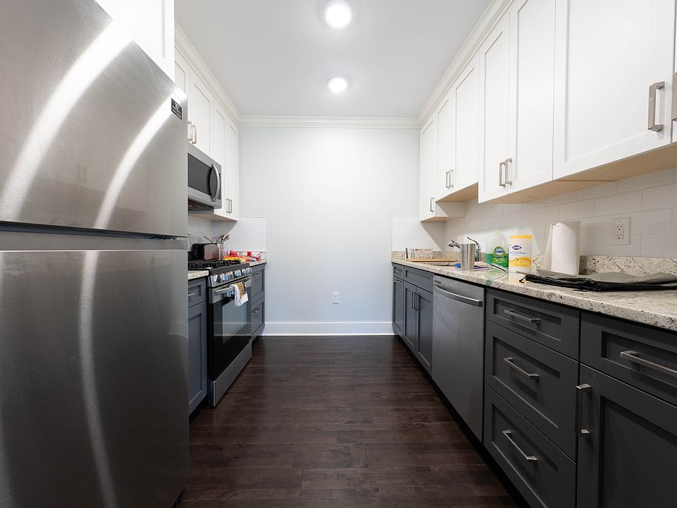 11 Hennery Way Medfield, MA, 02052 Apartments for Rent Zillow