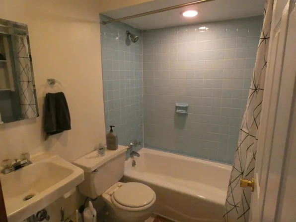 936 Willow Avenue image 6 of 12