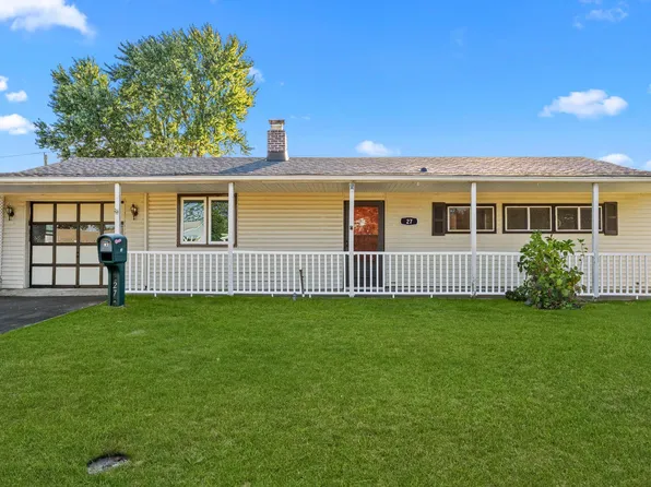 27 Good Ln, Levittown, PA 19055