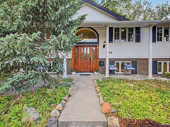 4th image of 2749 Simms Street