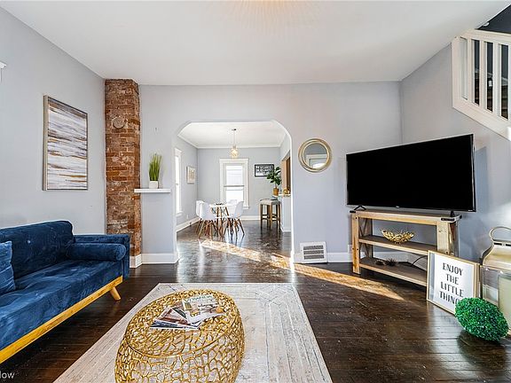 5th image of 4411 John Ave