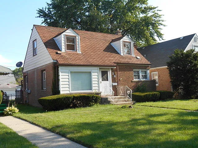 28 165th Pl photo 1
