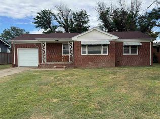 610 Clay St, Jetmore, KS 67854