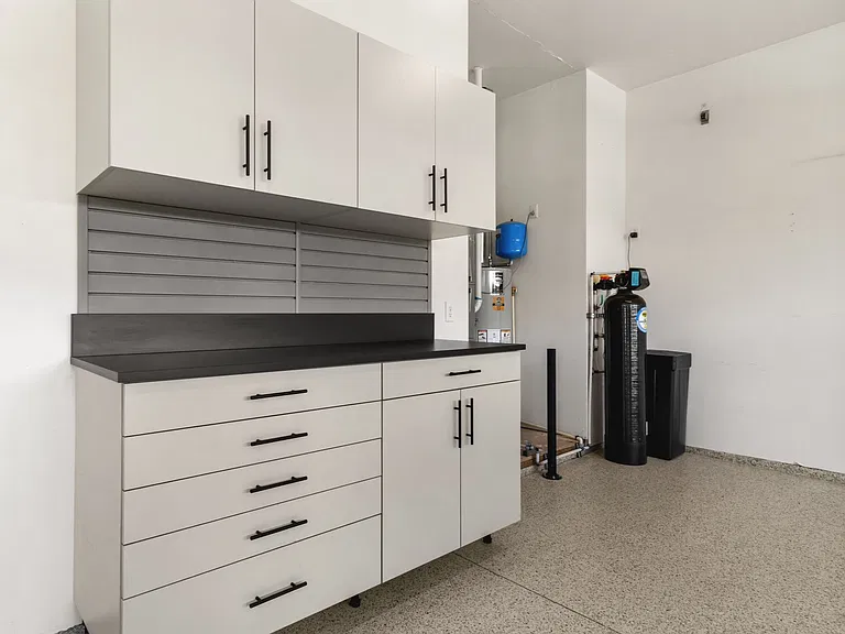 207 W Wrangler St — Photo 4