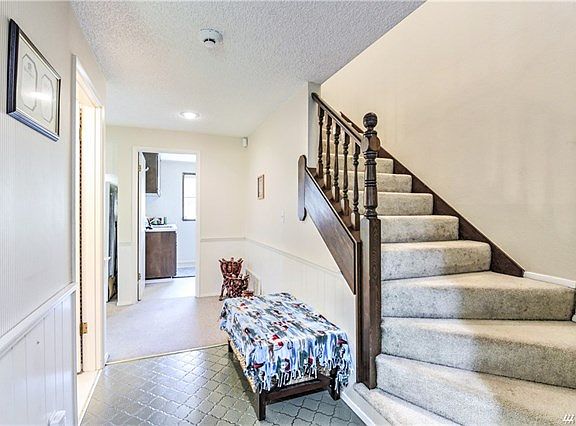 4th image of 6214 83rd St SW