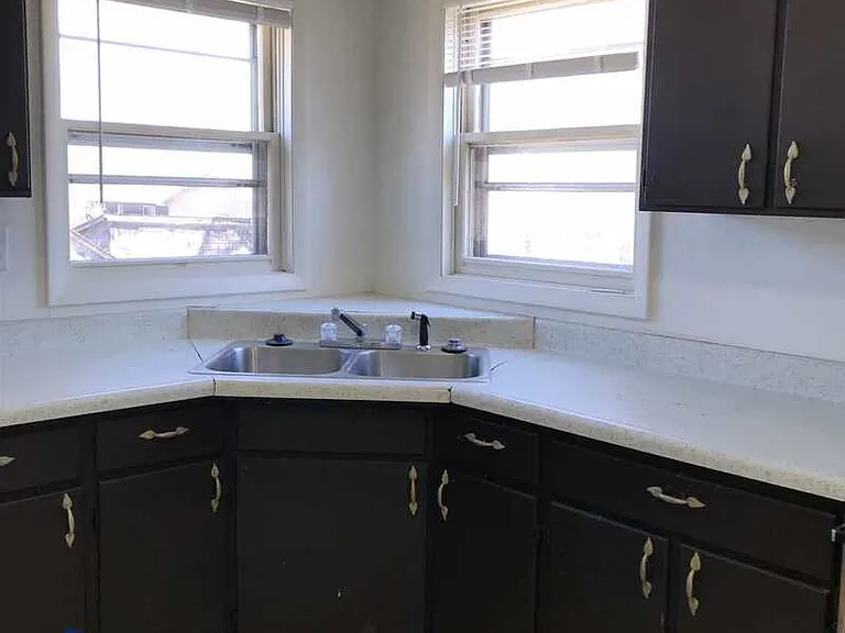 319 Nye St #319 — Photo 6