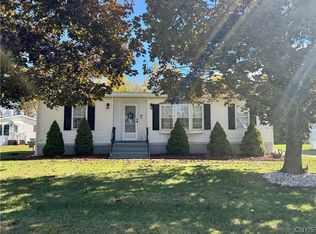 20 Applewood Blvd, Clinton, NY 13323