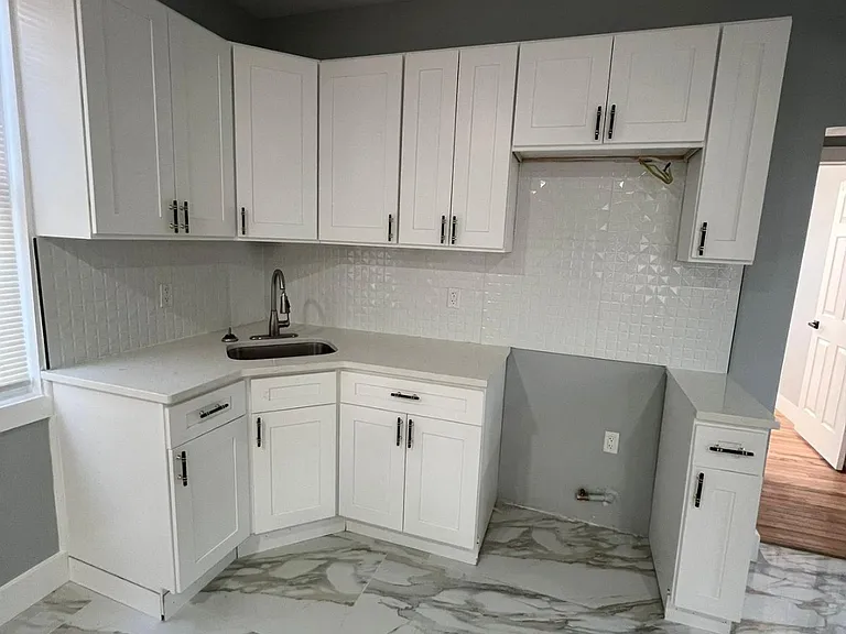 187 Woodlawn Ave #1B — Photo 4