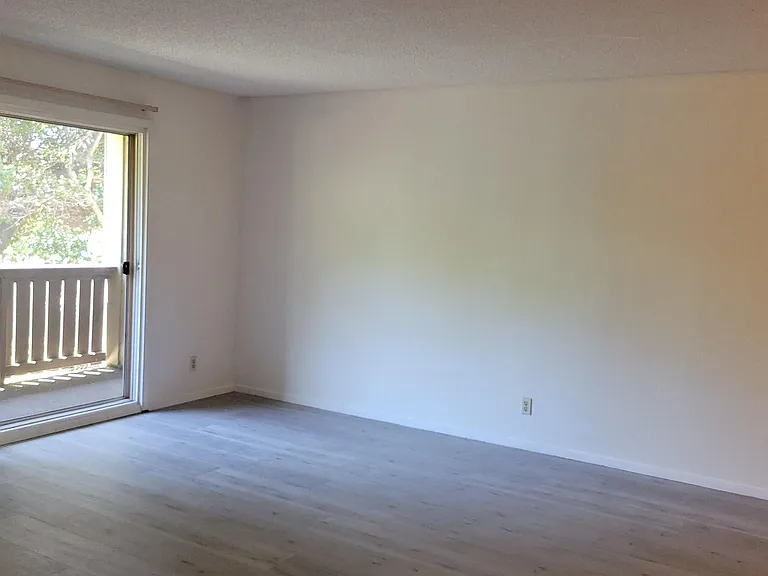 1321 Webster St #D113 — Photo 7