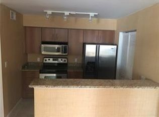 1001 Crystal Way APT E, Delray Beach, FL 33444