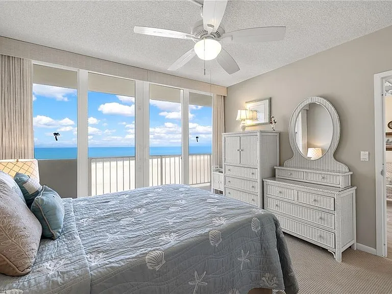 140 Seaview Ct #S902 — Photo 12
