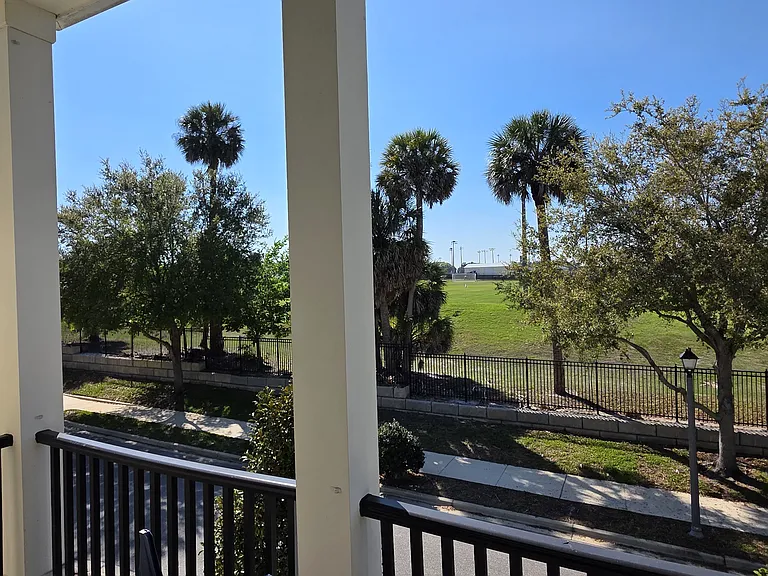 1062 Clifton Springs Ln — Photo 37