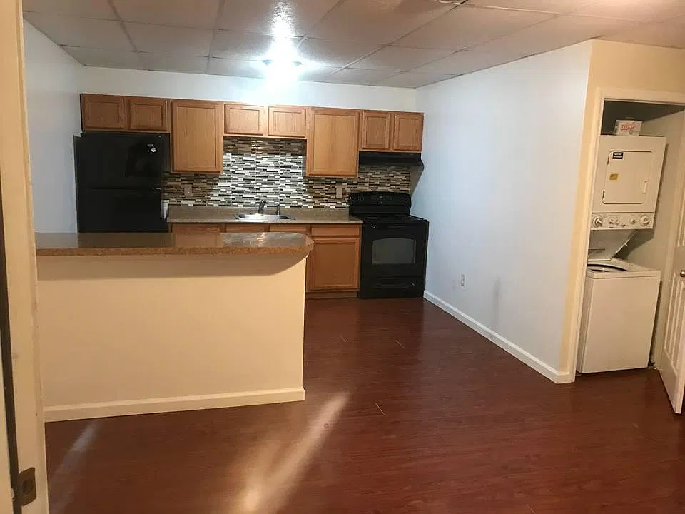 633 Rodman St — Photo 3