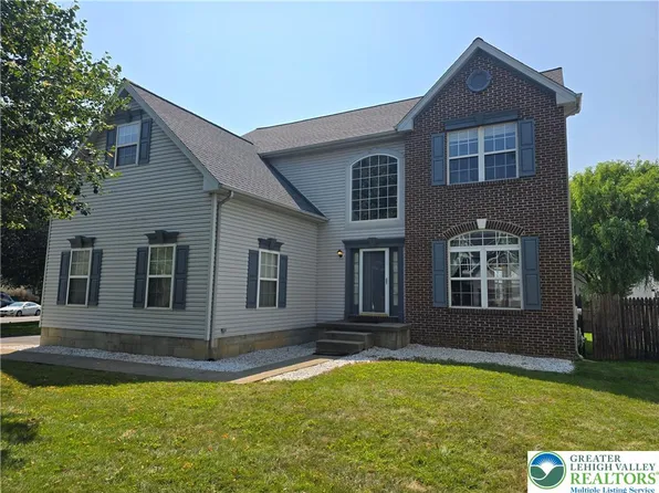 236 Lenape Trl, Allentown, PA 18104