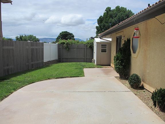 4th image of 2691 S Los Padres Dr