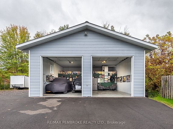 4th image of 1108 Boundary Rd