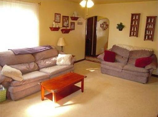 4th image of 3153 W May St