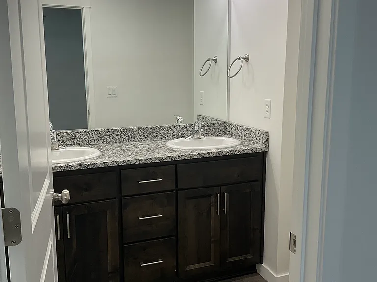 510 Trails End — Photo 12