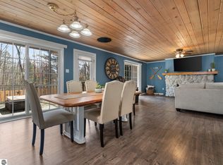 711 Hobbs Hwy S, Traverse City, MI 49696