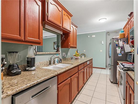 5th image of 1315 Rio Comal Cir