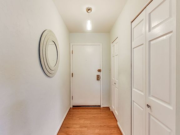 5th image of 4940 Foster St APT 409