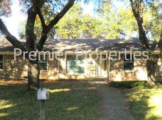 423 Ray Ave, Desoto, TX 75115