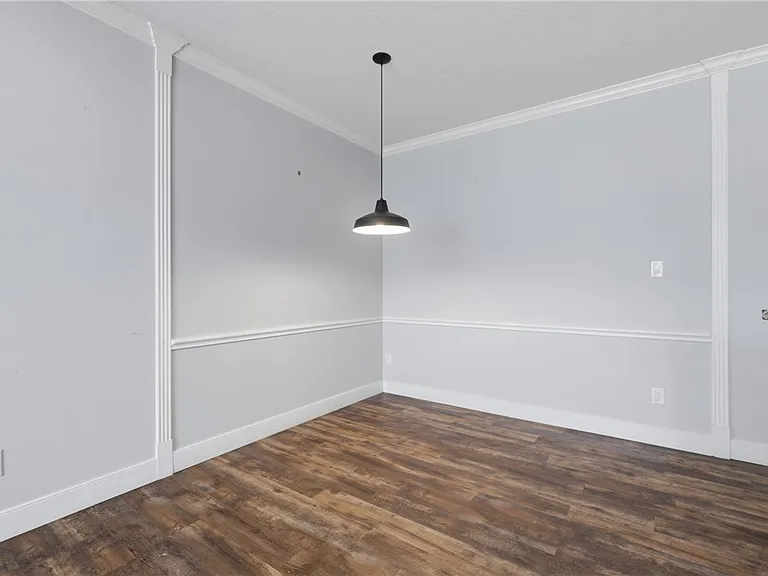 239 Navarro Dr — Photo 7