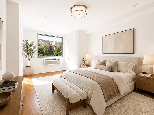 Bedroom, photo 1