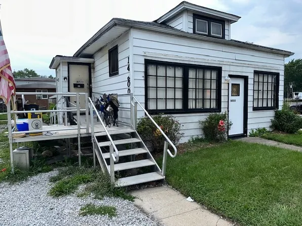 14800 Morgan St, Harvey, IL 60426
