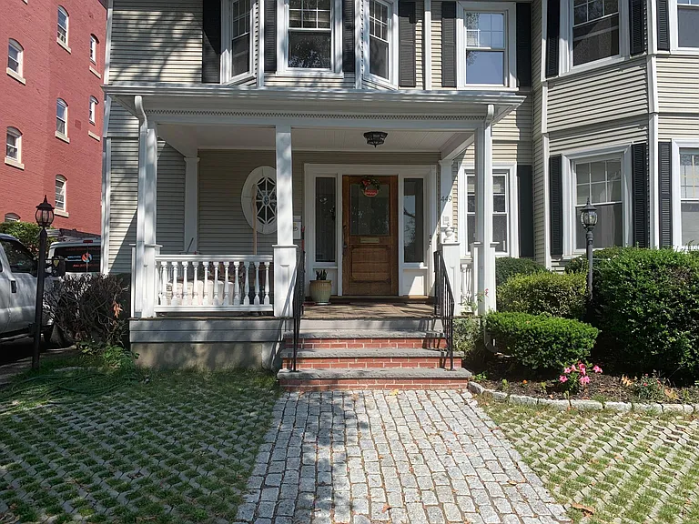 449 Washington St #2 — Photo 3