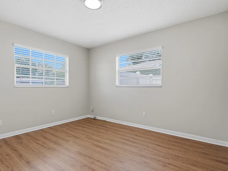 14505 Farm Hills Pl — Photo 23