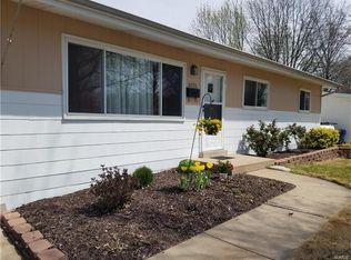 2655 Mockingbird Ln, Florissant, MO