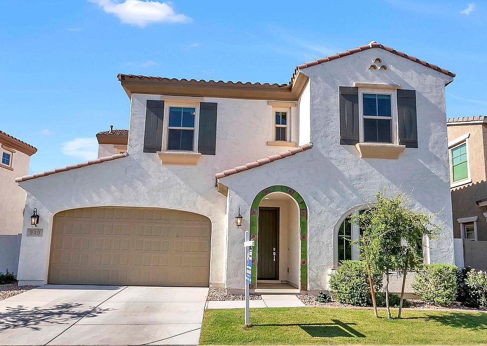 1st image of 949 W Yellowstone Way