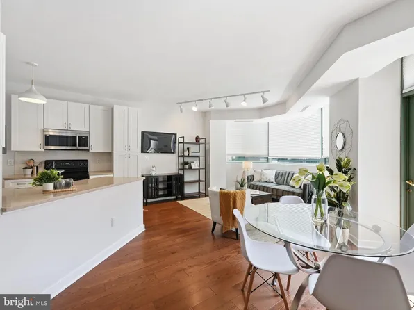 955 26th St NW APT 309, Washington, DC 20037