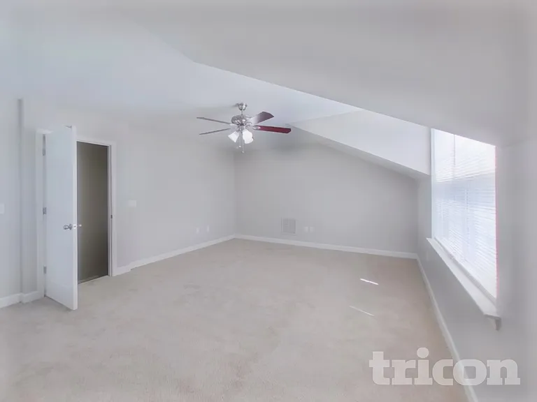 8326 Knapp Ct — Photo 14